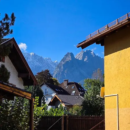 Mountain Peak Garmisch-Partenkirchen